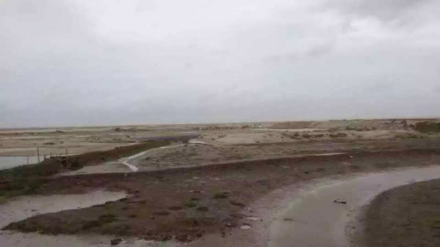 Zona costera fangosa de la aldea de Licuo