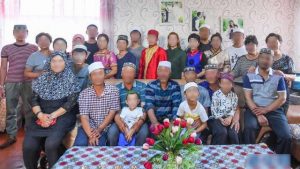Familia de etnia hui