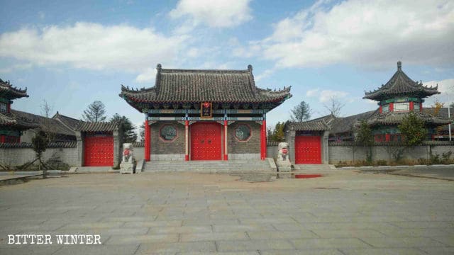 El templo taoísta de Longmuyuan emplazado en Donggang