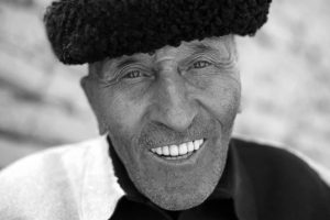 Anciano en una aldea del Condado Autónomo Tashkurgán Tayiko