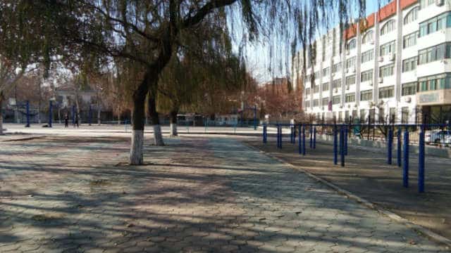Un rincón del campus de una universidad emplazada en la ciudad de Zibo