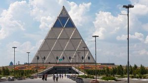 La Pirámide de la Paz en Astaná