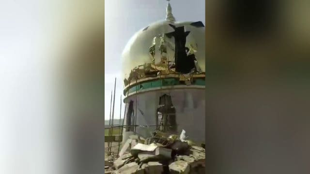 Nueva mezquita destruida en el pueblo de Gazhuang