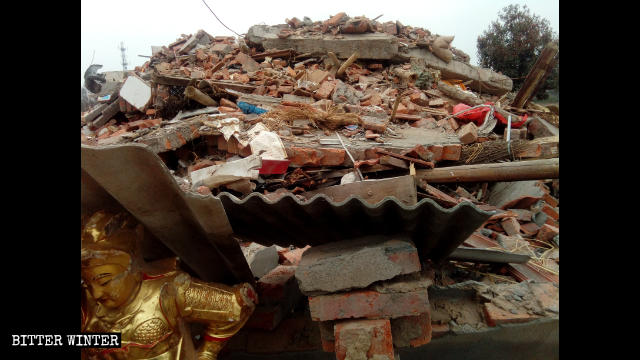 El Templo de Hongshan quedó convertido en escombros.