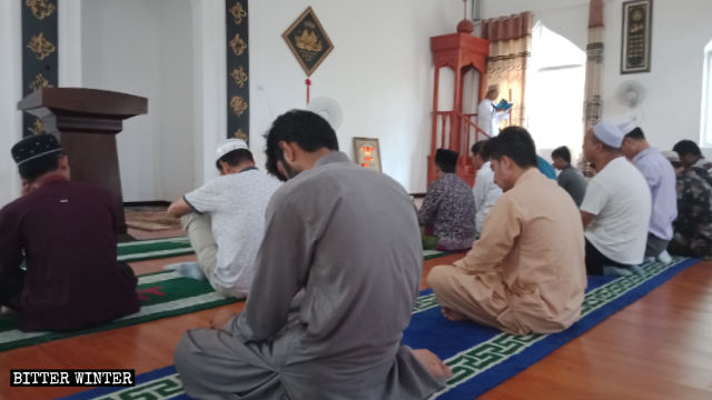 El interior de una mezquita en la provincia de Hubei