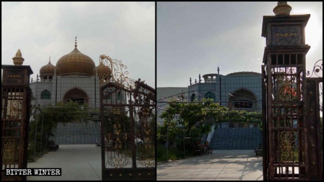 Mezquita antes y después de que sus cúpulas y sus símbolos de estrella y luna creciente fueron demolidos