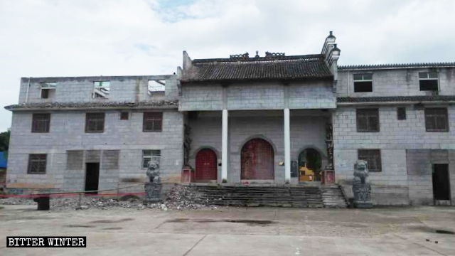 Después de las renovaciones, el templo de Shushan ya no se ve como un lugar de culto.