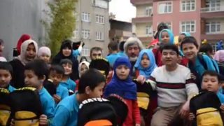 Milagro en Estambul: una escuela uigur en el exilio turco