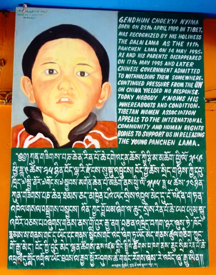 Cartel en apoyo del auténtico panchen lama