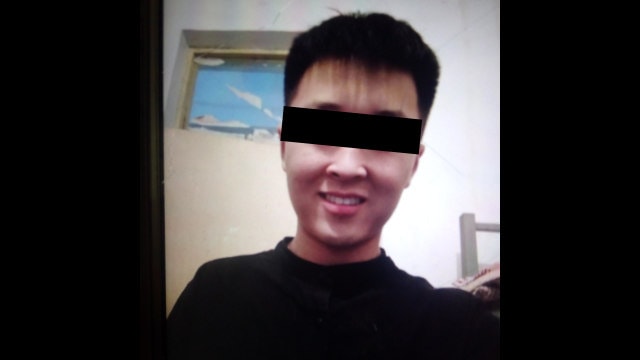 Zhang Ning, un estudiante de preparatoria del condado de Zhecheng, murió misteriosamente en el campus escolar a los 18 años.