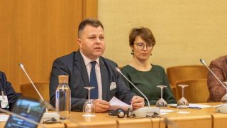 La persecución religiosa llevada a cabo por el Gobierno chino es denunciada en el Parlamento lituano