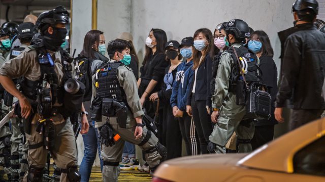 El pueblo de Hong Kong salió a las calles, exigiendo el cierre de las fronteras con el continente a fin de detener la propagación del coronavirus
