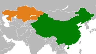 Kazajstán, izquierda, y China, derecha