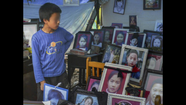 Niños víctimas del terremoto de Sichuan del 2008