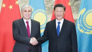 Xi Jinping con el presidente de Kazajistán