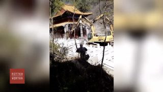 Cientos de policías fueron enviados a demoler templos budistas (Video)