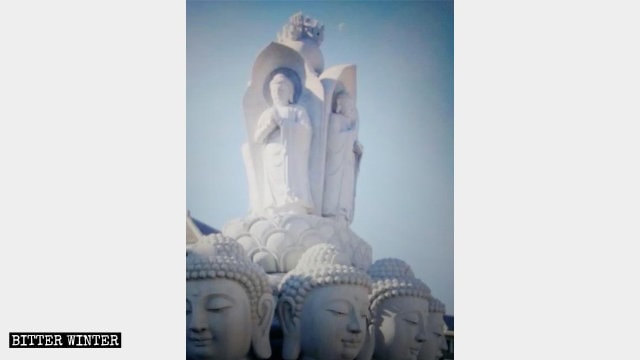 La apariencia original del "Buda de las diez direcciones".